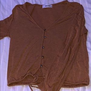 MOD cropped long sleeve blouse